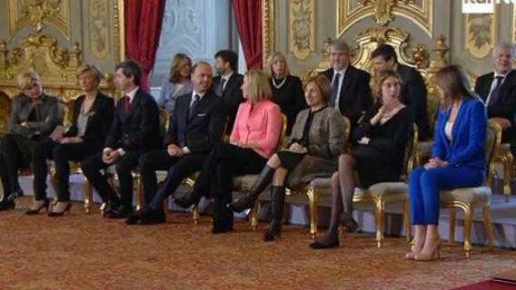 Governo Renzi ha giurato davanti a Napolitano. Nato ufficialmente il nuovo esecutivo