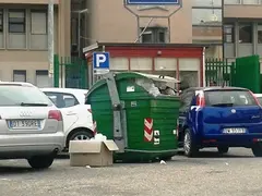 Rifiuti, Antoniotti fa ripulire la città