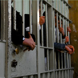 Più diritti ai detenuti: il decreto "svuota carceri" è legge