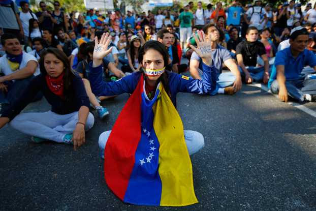 Scontri a Caracas, Leopoldo Lopez: "Non ho nulla da temere"