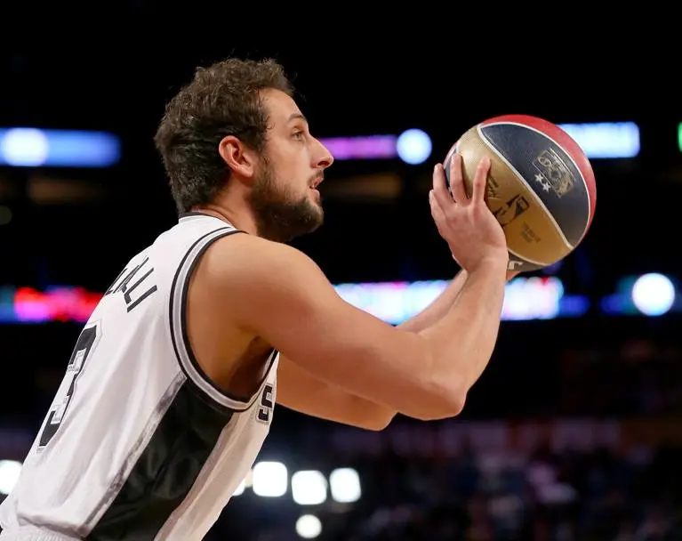 Basket, è Belinelli il re del tre punti. L'italiano vince il prestigioso trofeo dell'NBA