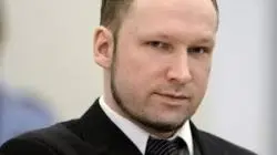 Breivik, il mostro di Utoya, sbuffa dal carcere: «Voglio la nuova play station»