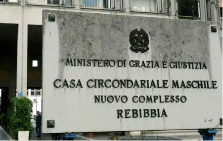 Catturato uno dei due detenuti evasi da Rebibbia