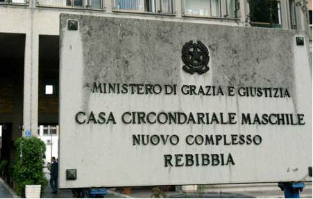 Catturato uno dei due detenuti evasi da Rebibbia