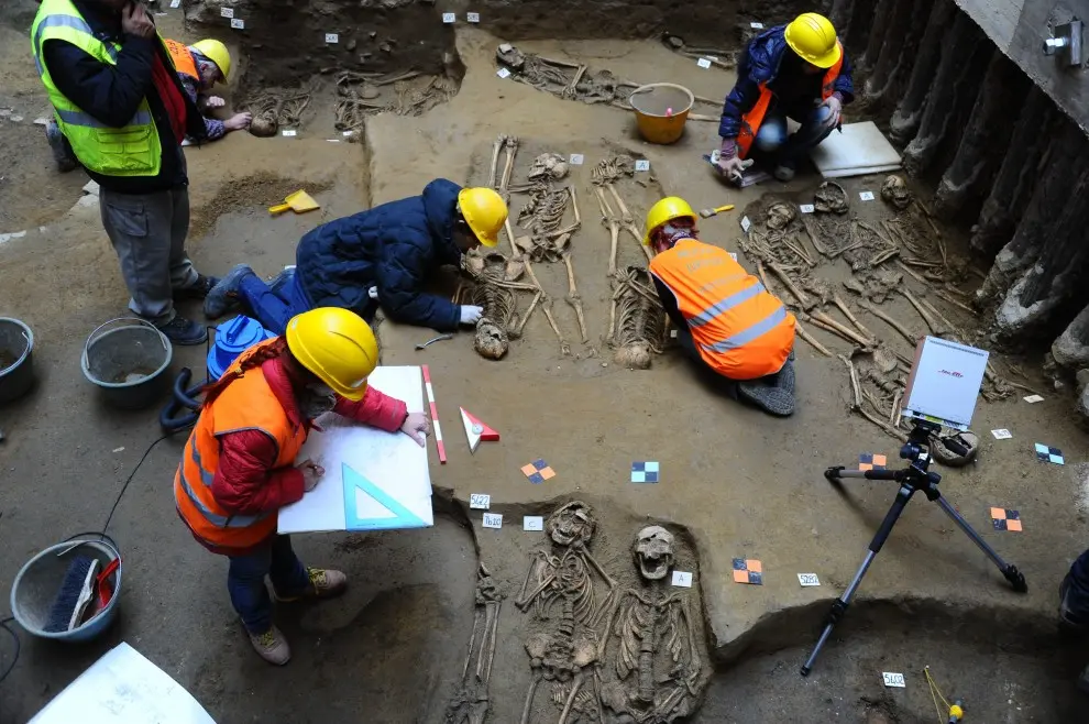 Firenze, scoperto un cimitero del V secolo sotto gli Uffizi