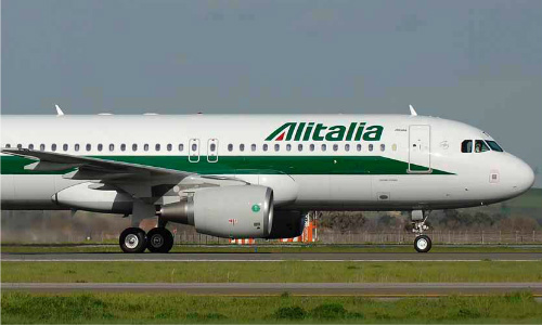 Alitalia, Maroni: "Se si tocca Malpensa sarà guerra totale"