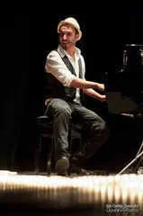 Venerdì 7 Febbraio 2014, Teatro Nuovo di Napoli Cronaca di una crisi annunciata di Tiziano Turci