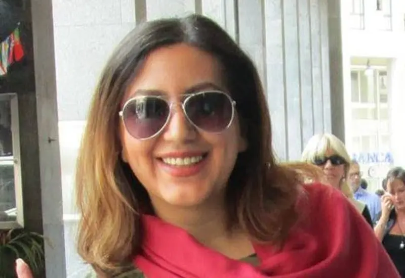 Scoperta l'identità del corpo della donna riemersa al Lido. Si cerca di capire come sia morta