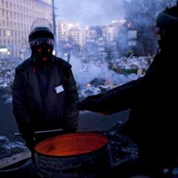 Ucraina, «sull'orlo di una guerra civile»
