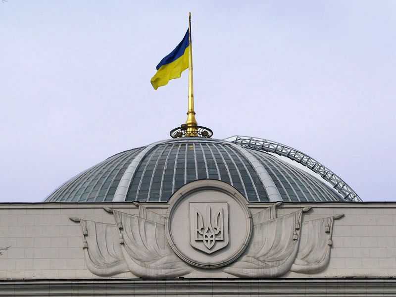 Ucraina: il Parlamento approva l'amnistia