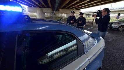 Torino: bottino rapine in mostra su Facebook. Arrestati 5 romeni