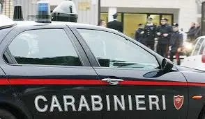 Torino, "maga" nomade minaccia 42enne: «Paga per togliere il malocchio o tuo figlio morirà»