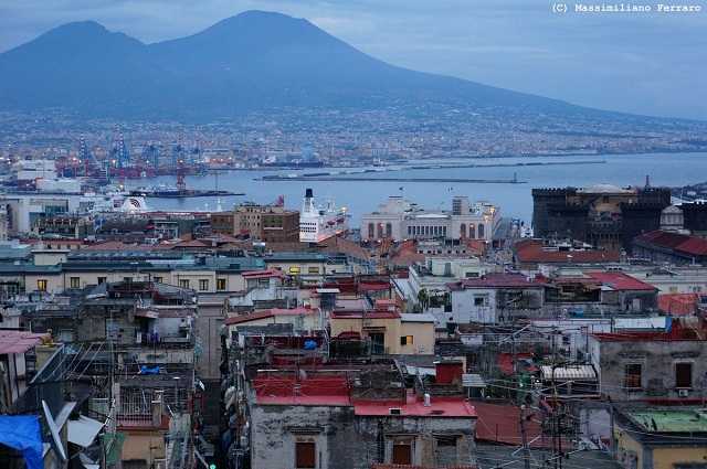 Reportage napoletano: Quartieri Spagnoli, una città in 170 isolati