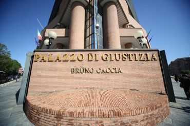 Torino: 29enne intestatario di 267 vetture. Il Tribunale ordina il sequestro