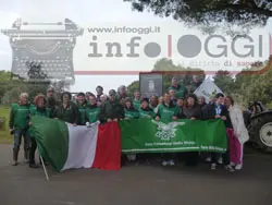 Tarquinia Lido (Vt) Fare Verde : raccolto anche un casco da motociclista sulla spiaggia