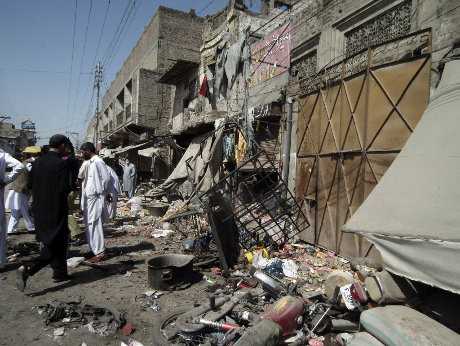Attentato in Pakistan: almeno 20 vittime e numerosi feriti