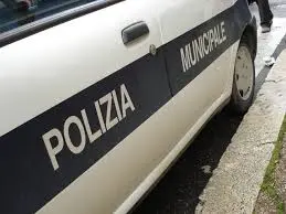 Roma: cadavere di una mendicante per almeno un'ora in strada fra l'indifferenza degli automobilisti