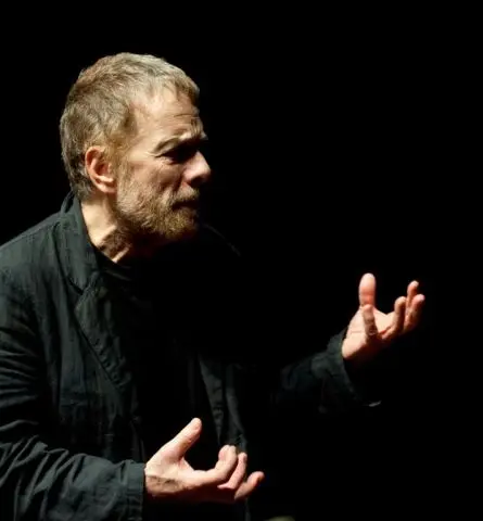 "Il sogno di un uomo ridicolo": Gabriele Lavia al Petruzzelli