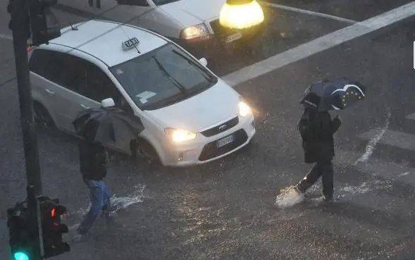 Allerta meteo a Genova e nel Tigullio. A Lavagna esondazione del fiume Entella