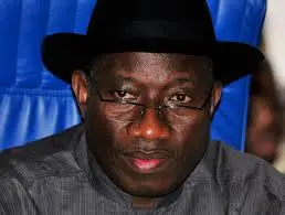 Nigeria: il presidente firma le leggi anti-gay