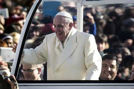 Il Papa nomina cardinali di dodici Paesi diversi