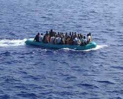 Barca di migranti soccorsa a largo delle coste pugliesi. Sbarchi anche a Lampedusa