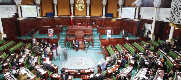 Tunisia, introdotta la parità uomo-donna