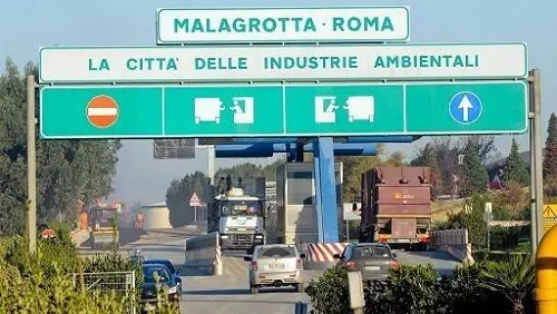 Traffico rifiuti, 7 arresti a Roma. In manette anche il proprietario di Malagrotta