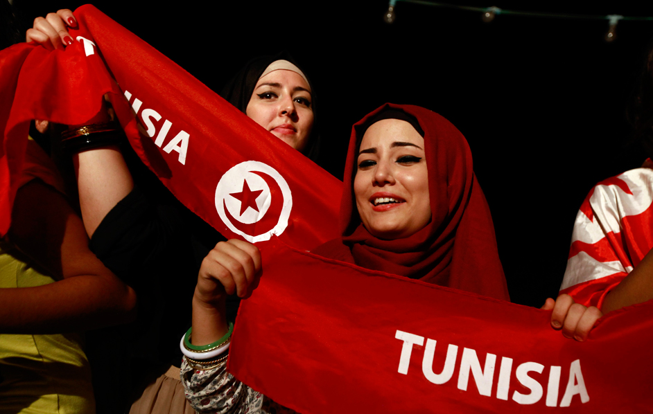 La Tunisia volta pagina: approvata nella Costituzione la parità di genere