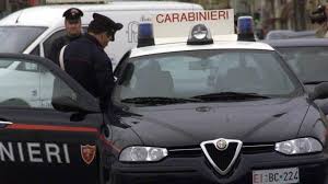 Cagliari: rapinatore spara automobilista, poi gli ruba l'auto e scappa