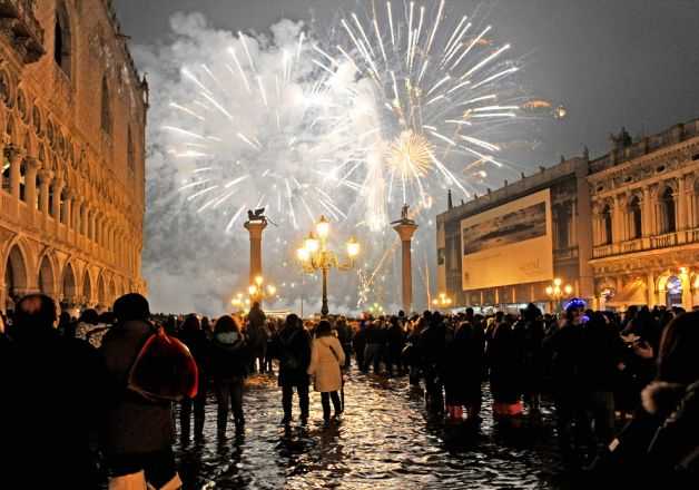 Capodanno: Venezia vieta petardi e fuochi d'artificio