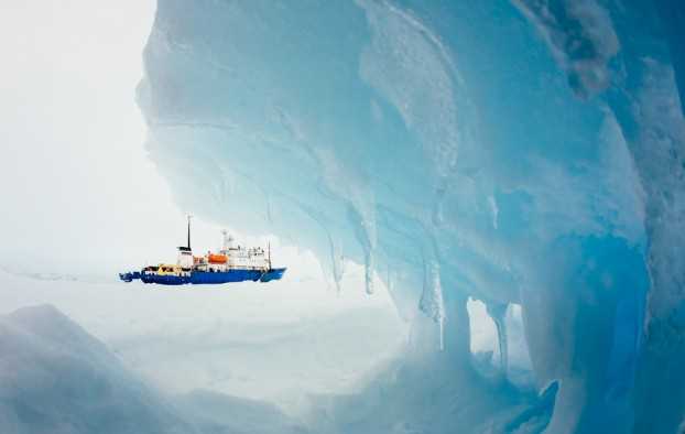 Antartide: un elicottero cinese per salvare i passeggeri a bordo della nave russa