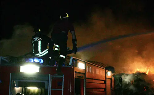 Assisi, madre e figlio muoiono in un incendio in casa