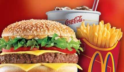 Mc Donald's avverte i suoi dipendenti: il fast food fa male alla salute
