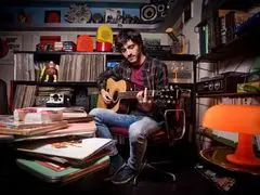 È online il video di "Backward", il brano d'esordio di Marco Sbarbati