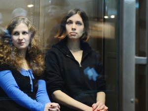 Russia: Pussy Riot libere contro Putin