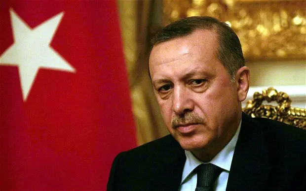 Turchia, scandalo corruzione: arrestati figli di ministri
