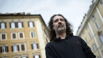 Padre di Noemi vede Chiodi: incontro proficuo. L'Abruzzo avanza l'ipotesi stamina