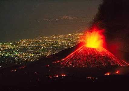 Etna, riapre l'aeroporto Fontanarossa di Catania