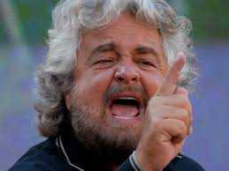 Grillo all'attacco del Presidente della Repubblica: "Colle incostituzionale"