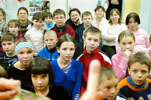 Russia, film choc sugli orfanotrofi. Cremlino vieta la pellicola