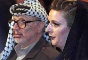 Arafat: la vedova denuncia la morte per avvelenamento