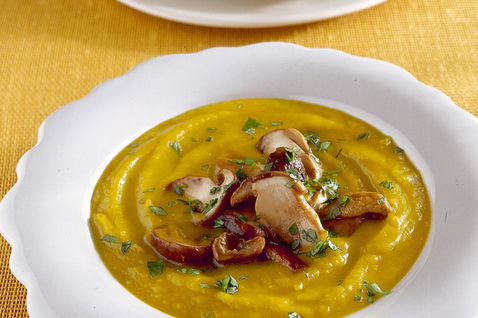 Vellutata di zucca con funghi