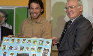 Addio a Umberto Panini, il re delle figurine