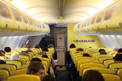 Ryanair: secondo bagaglio a mano dal 1 dicembre