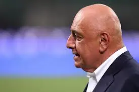 Milan, Galliani: "Lascio dopo l'Ajax, grave danno alla mia immagine"