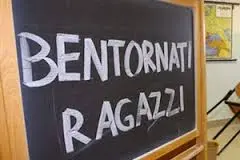 Catanzaro, riaprono scuole superiori e 4 comprensivi