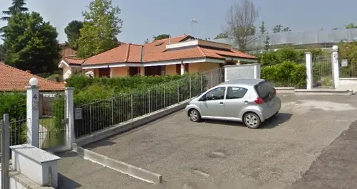 Pensionato non inserisce il freno a mano: morto investito a Pino Torinese (TO)