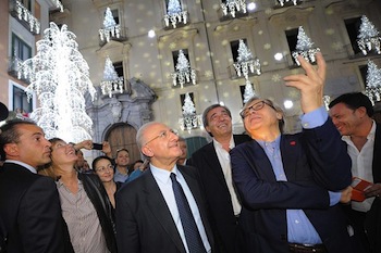 Salerno, Sgarbi difende De Luca: "Lo vorrei ministro"