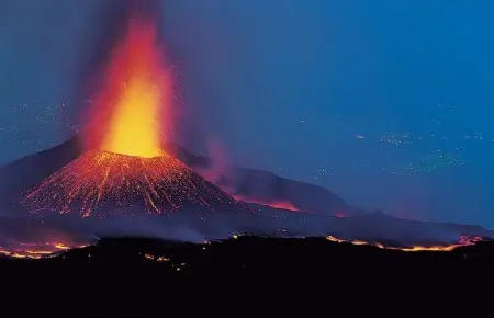 Autostrada Messina-Catania: pericolosa avventura tra le ceneri dell'Etna